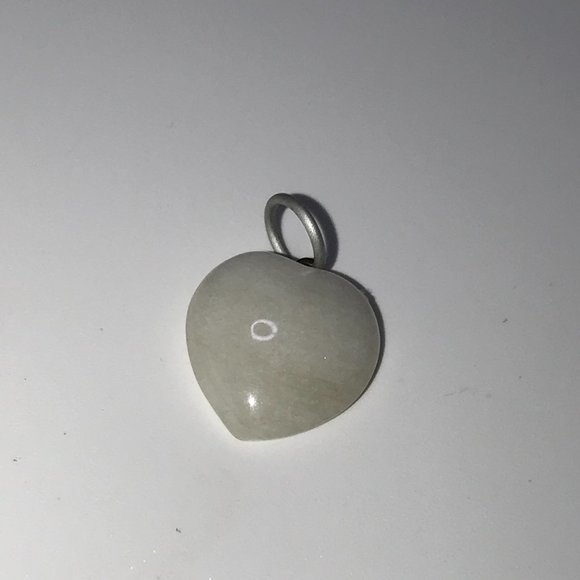 Snowy Quartz Heart Pendant - Picture 12 of 15